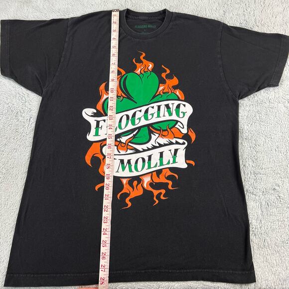 Flogging Molly Graphic Band T-shirt Women's size large Clover flames - Picture 3 of 5